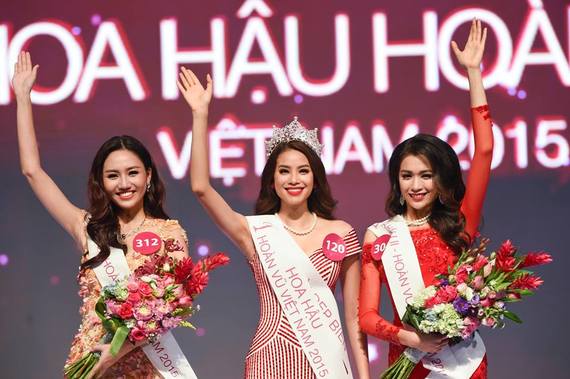 The winner of Miss Universe vietnam 2015 pham ti huong and her runners up