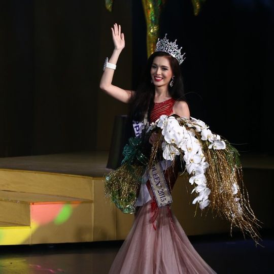 Trixie Maristela from the Philippines and her first walk as Miss International Queen 2015