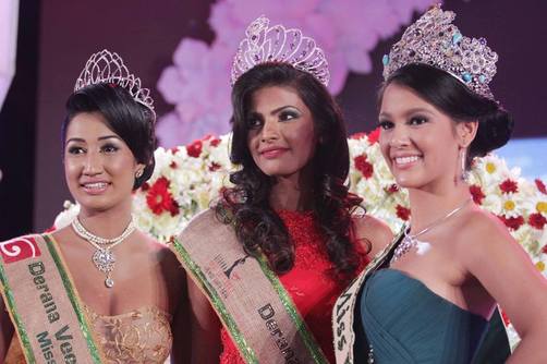 Imaya Liyanage and  Miss Earth Sri Lanka 2014,  Visna Fernando, Miss Earth Sri lanka 2014 and Jamie Harrell Miss Earth 2015
