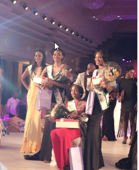 The new queen, Miss Nigeria 2015 , Pamela Peter-Vigboro Leesi flanked by her runners up  Miss Oyo Ajayi Iyanuouwa and 1st Runner- up, Miss Jigawa