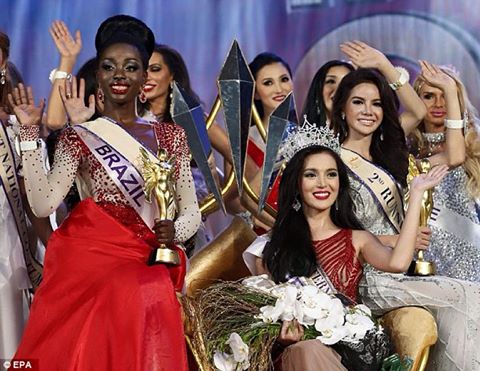 Trixie Maristela from the Philippines , Winner of Miss International Queen 2015 with alesca Dominik Ferraz from Brazil as 1st Runner Up of Miss International Queen 2015 and  Sopida Siriwattananukoon from Thailand as 2nd Runner Up of Miss International Queen 2015