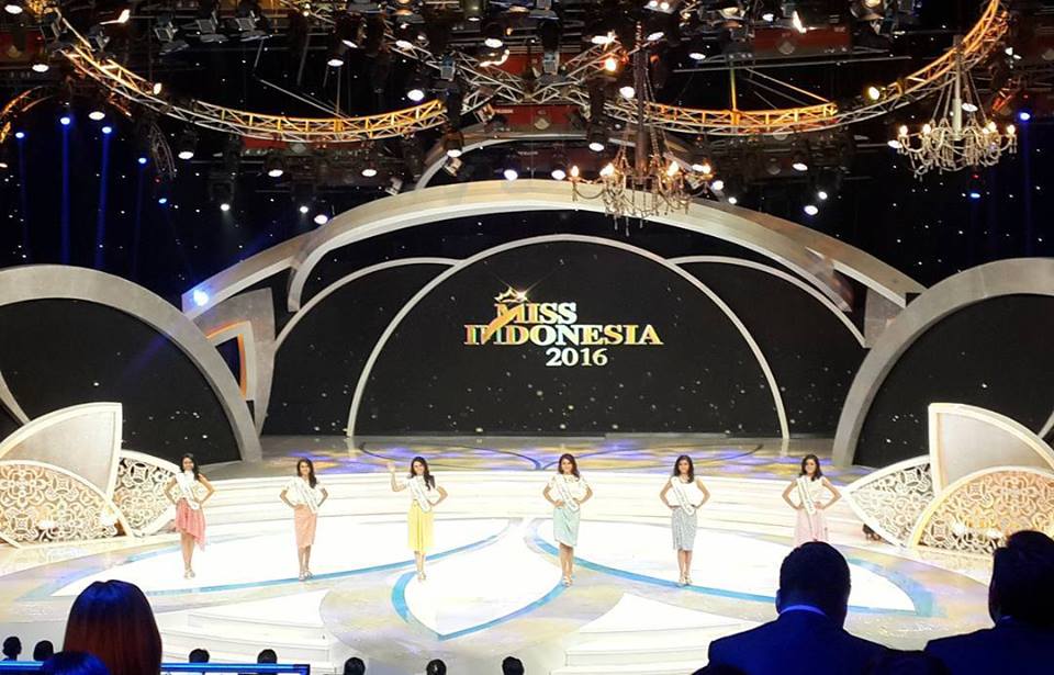 Opening number from Miss Indonesia 2016