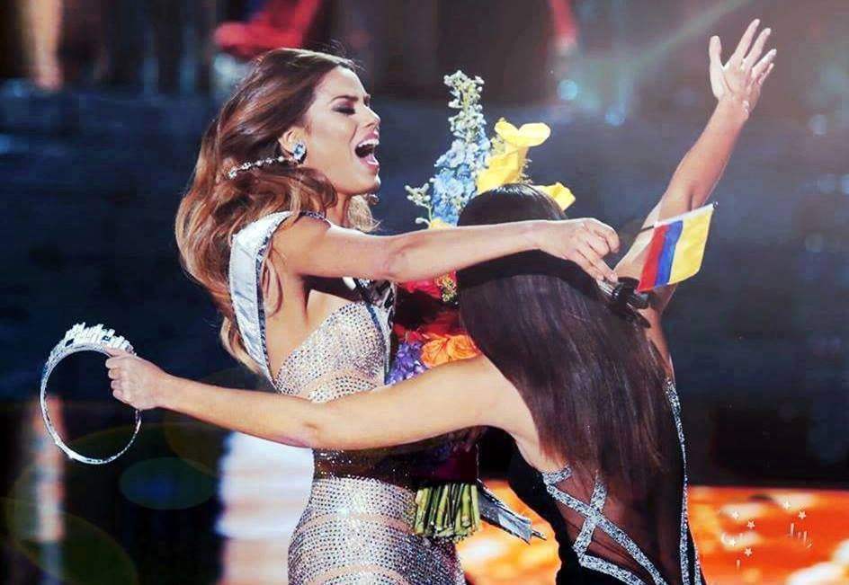 Ariadna Gutierrez Miss Colombia and Miss Universe 2014, Paulina Vega  during the momentary win