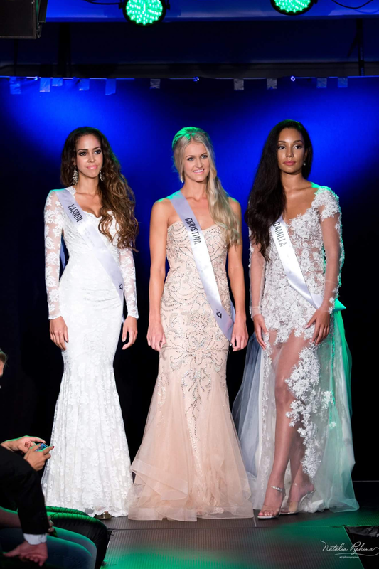 Miss Universe Norway 2016 Christina Waage, flanked by runners up, Miss International Norway 2016, Camilla De Souza Devik and 1st runner-up, Yasmin Osee Aakre